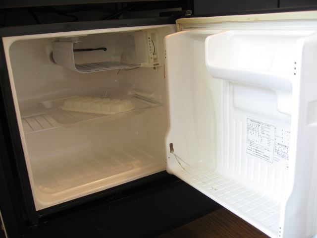 その他設備　ミニ冷蔵庫が付いています☆ 別部屋参考写真です