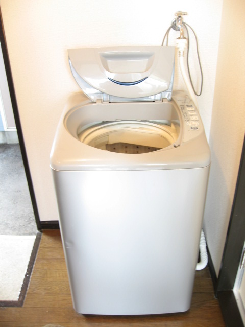 洗面設備　洗濯機も付いています☆ 別部屋参考写真です