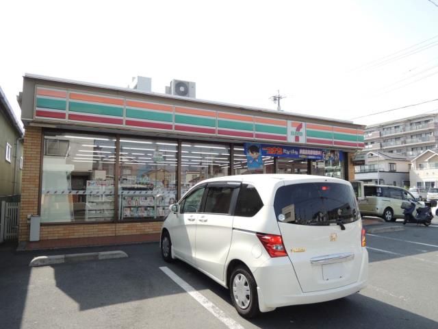 コンビニ　セブンイレブン（コンビニ）まで349m