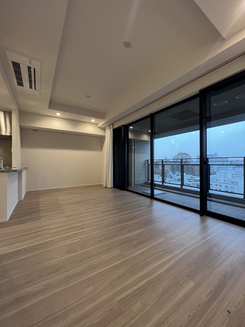 居室・リビング　フローリング