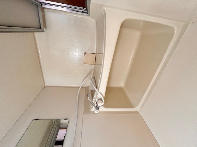 バス・シャワールーム　バストイレ別