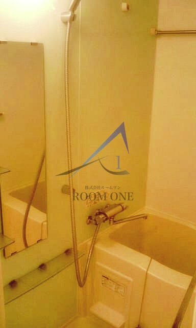 バス・シャワールーム　お風呂です。