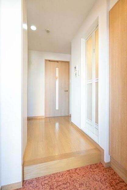 玄関　※同仕様写真