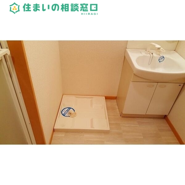 洗面設備　同型