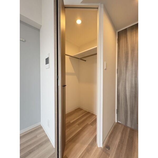 収納　ウォークインクローゼット