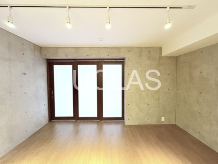 居室・リビング　コンクリート打ちっ放しでお洒落な内装♪