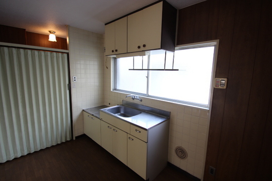 キッチン　※別部屋の写真です