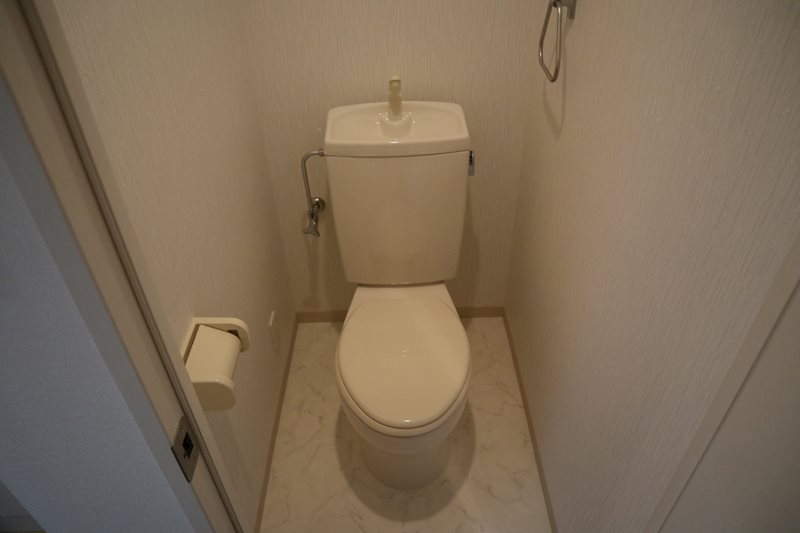 トイレ　トイレ　コンセントも有り