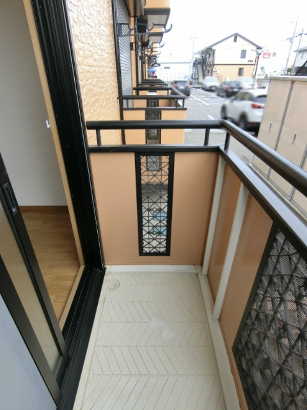 バルコニー　図面と現状に相違がある場合には現状を優先