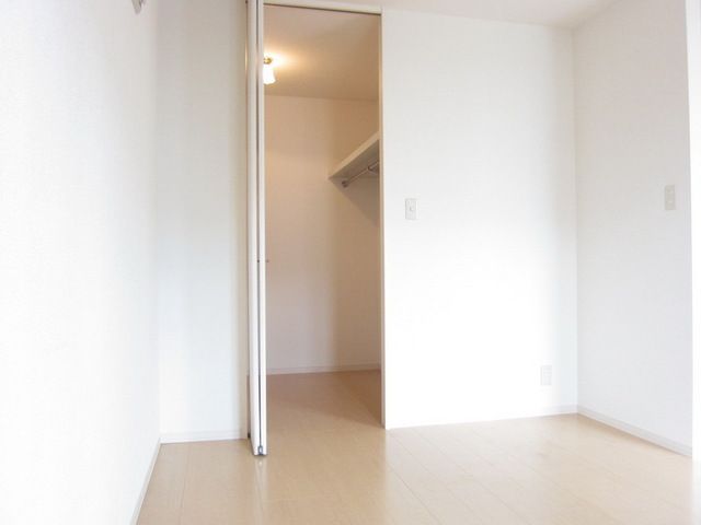 収納　★大きなウォークインクローゼット★