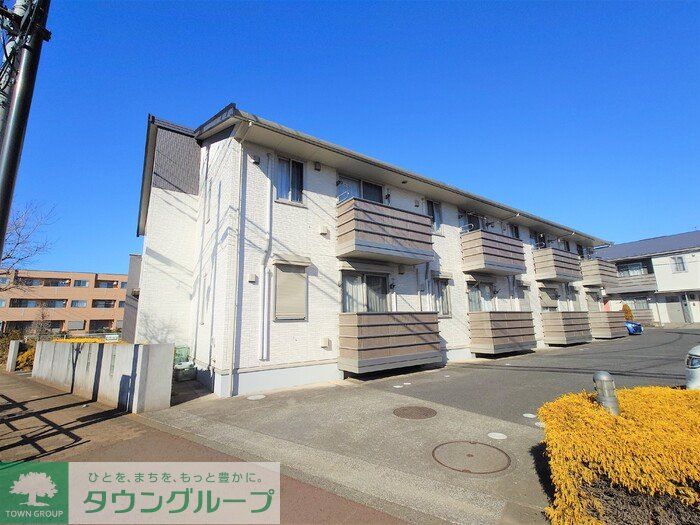 建物外観　駐車場