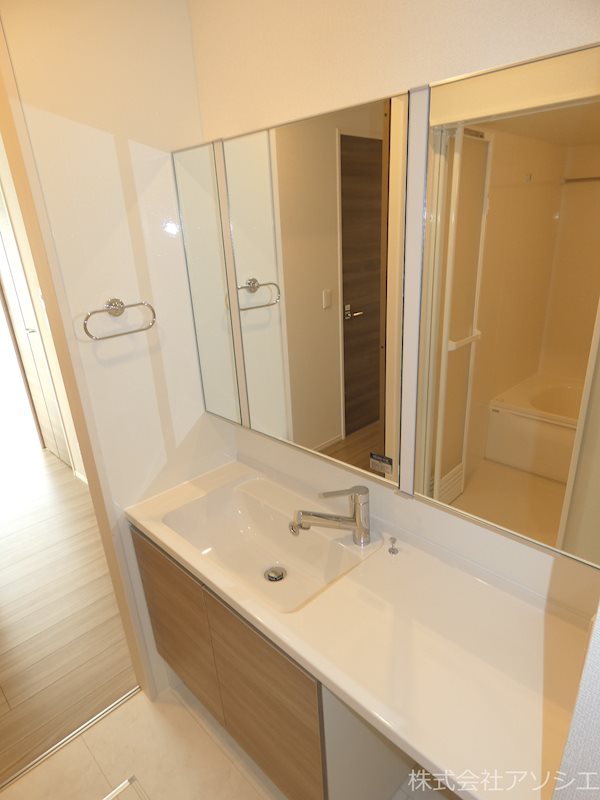 洗面設備　※写真は同型タイプイメージになります。