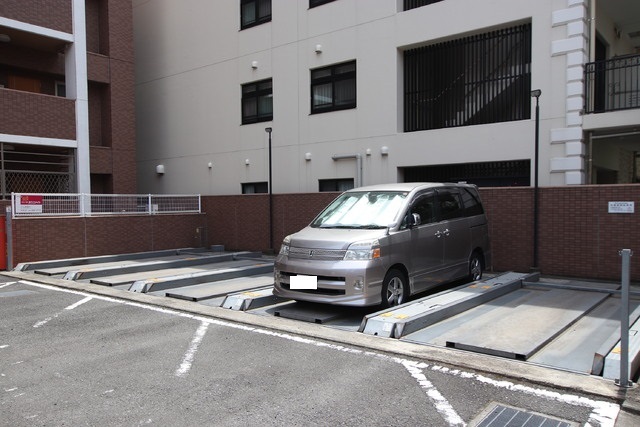 駐車場　敷地内立体駐車場※サイズ、空車要確認