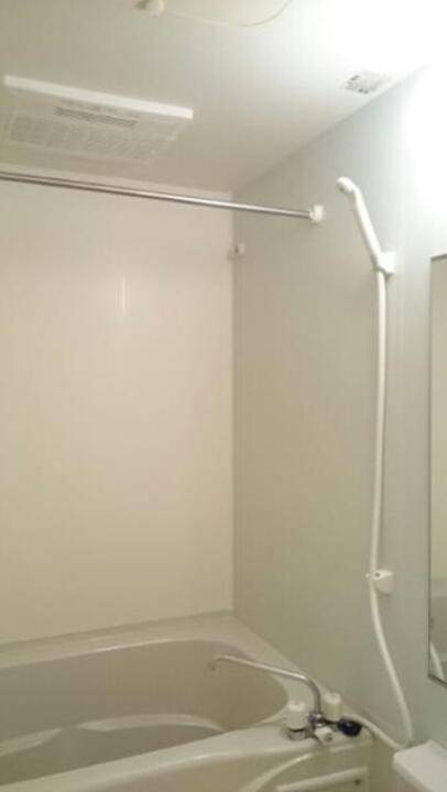 バス・シャワールーム　浴室