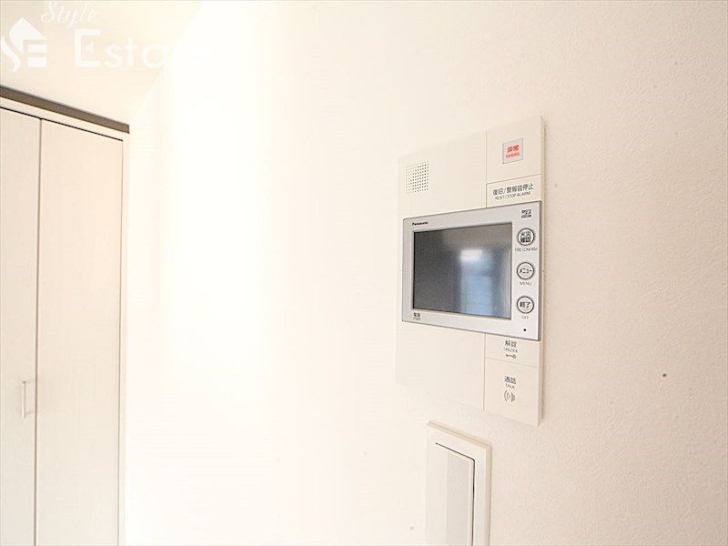 セキュリティ　モニター付きインターホン