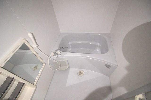 バス・シャワールーム　お風呂です