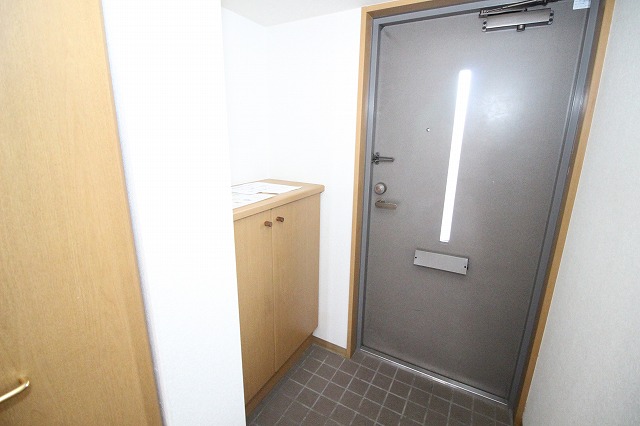 玄関　落ち着いた玄関です