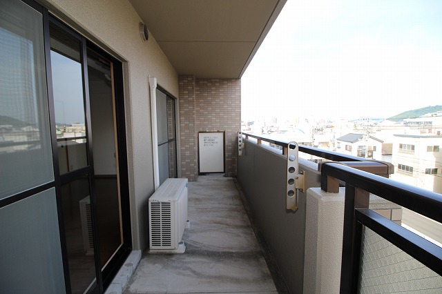 バルコニー　バルコニーがあります