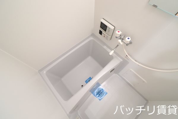 バス・シャワールーム　別号室写真の為、現況を優先致します。