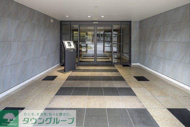 エントランス　エントランス