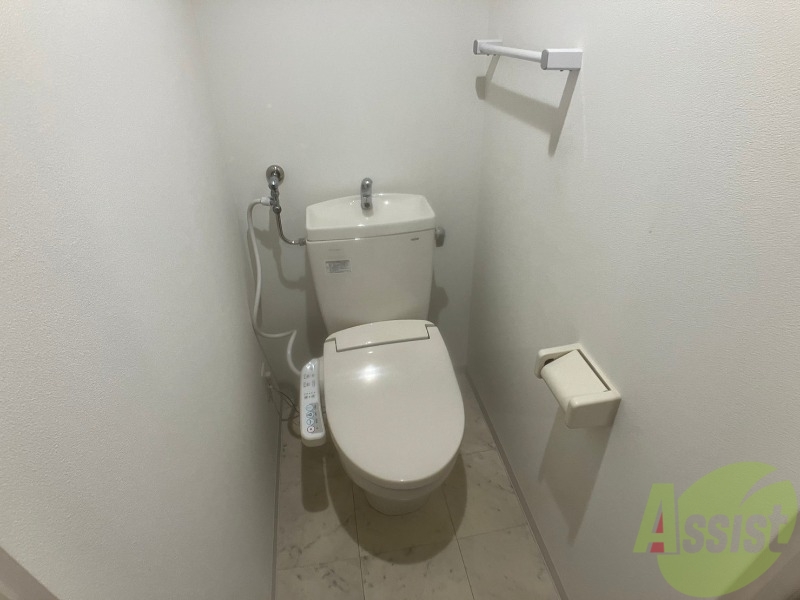 トイレ　トイレです。ウォシュレット付を探している方、おすすめです。
