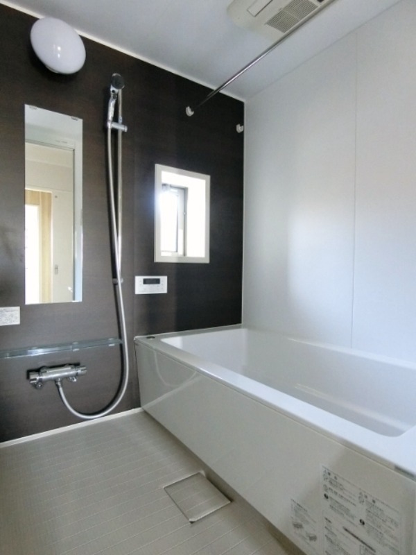 バス・シャワールーム　図面と現状に相違がある場合には現状を優先