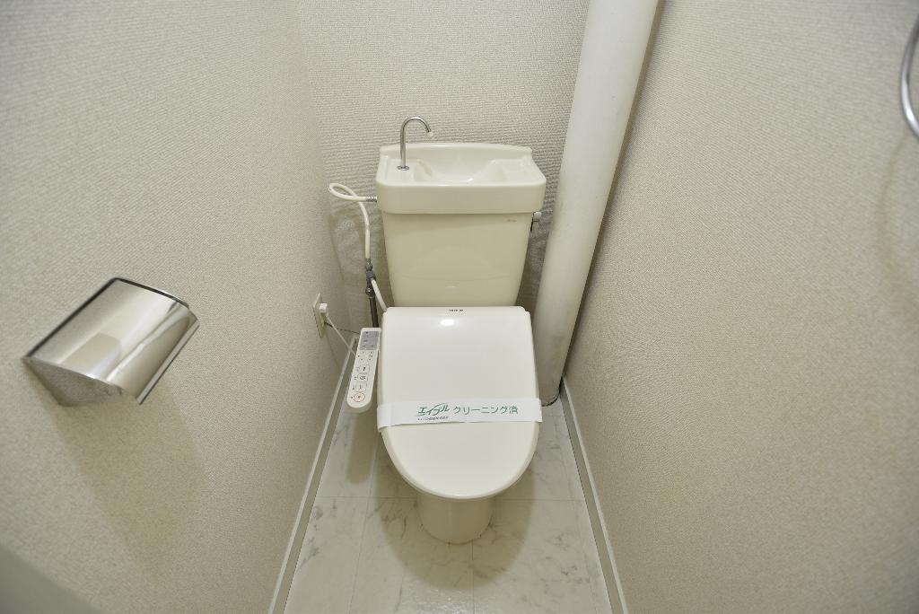 トイレ　シャワー付トイレ