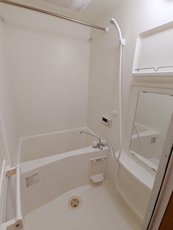 バス・シャワールーム　図面と現状に相違がある場合には現状を優先