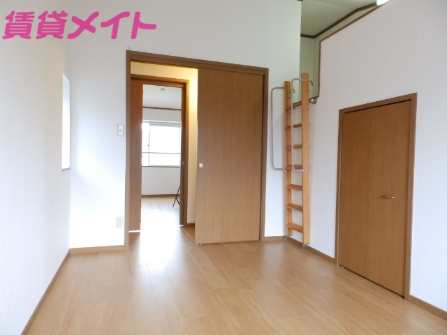 その他部屋・スペース　同型参考写真です。