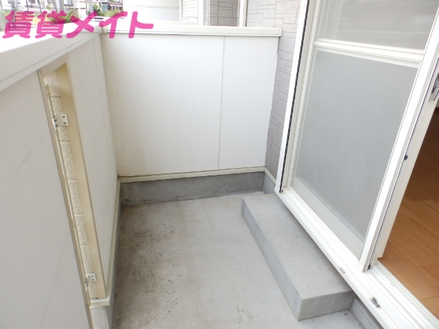 バルコニー　同型参考写真です。