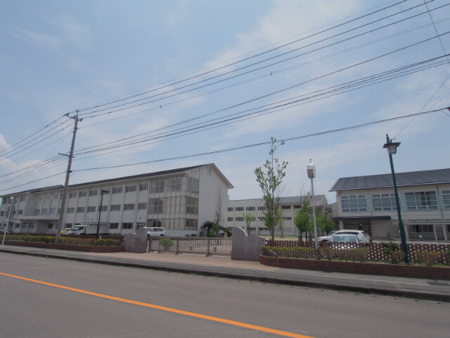 中学校　小城市立牛津中学校（中学校）まで3262m
