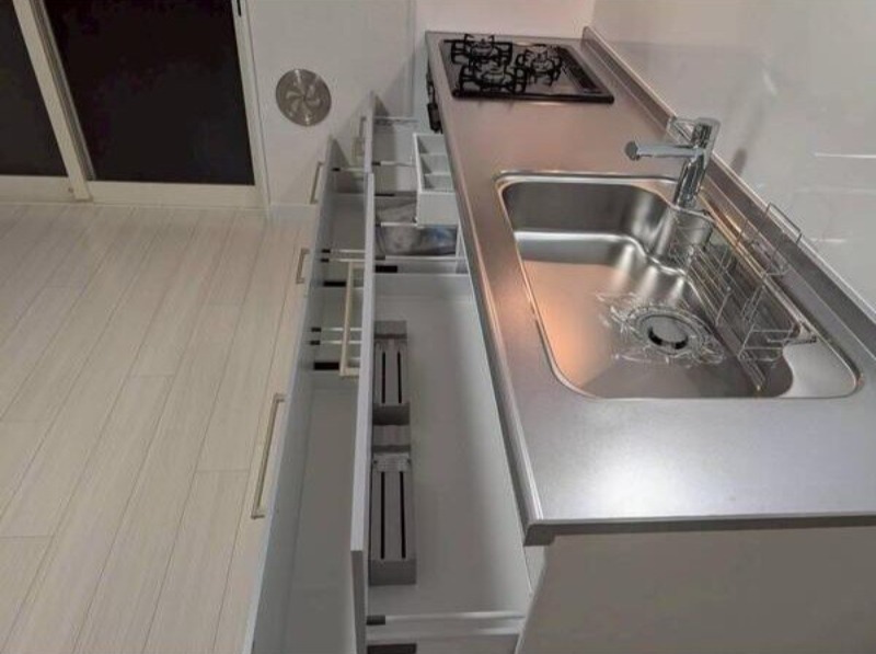 キッチン　図面と現状に相違がある場合には現状を優先