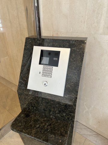 居室・リビング　同間取り、別号室写真です。