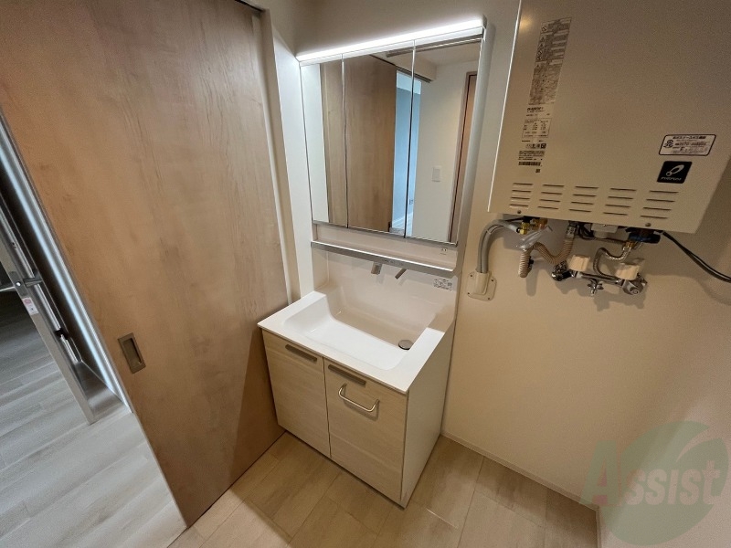 洗面設備　シャンプードレッサーで身支度もラクラクです！