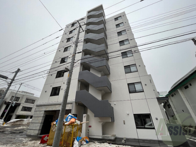 建物外観　札幌市北区北１２条西「アルファスクエア北１２西３」