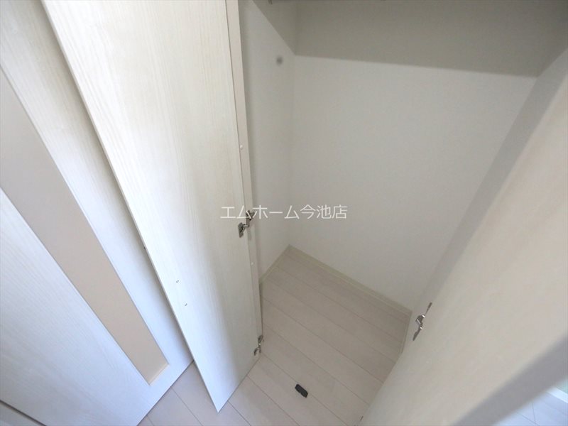 収納　クローゼット（収納スペース充実しています）