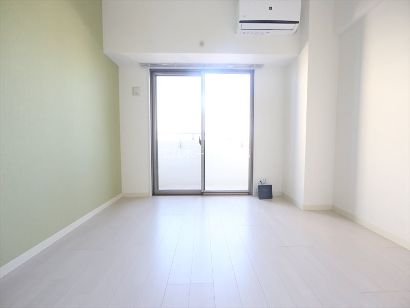 その他部屋・スペース　洋室7.2帖　エアコン付　収納充実　バルコニーに面しています