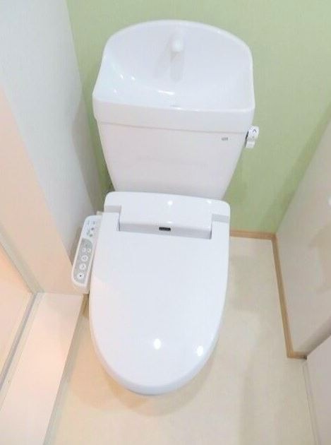 トイレ　※同仕様写真含む