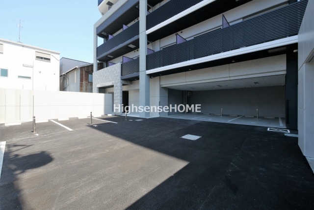 駐車場　車をお持ちの方に嬉しい駐車場付きの物件です