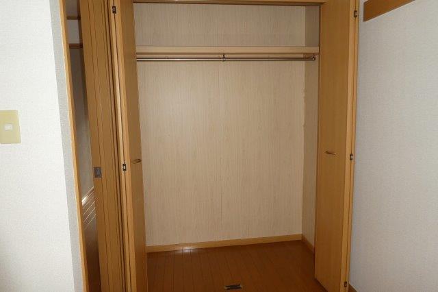 収納　クローゼット