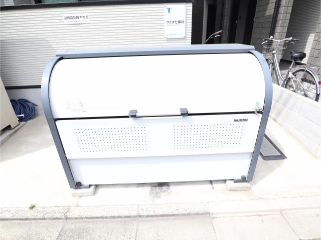 エントランス　ゴミ置き場