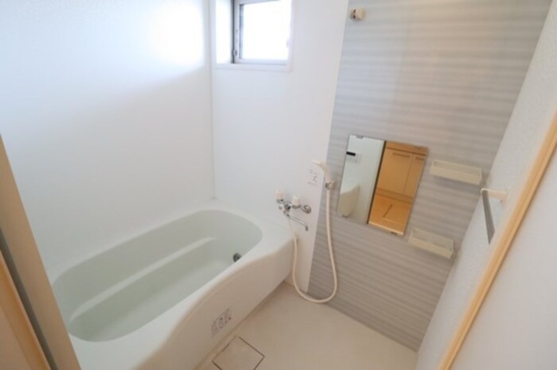 バス・シャワールーム　図面と現状に相違がある場合には現状を優先