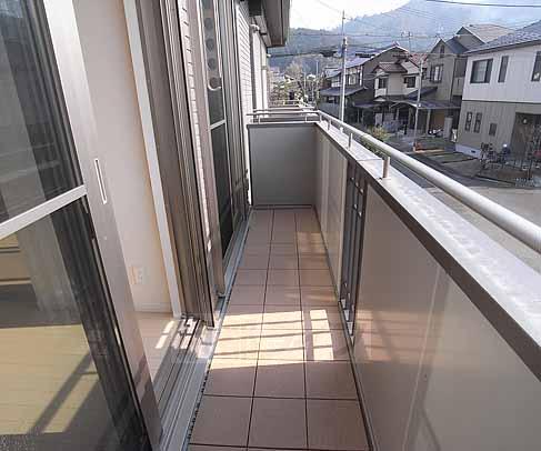 バルコニー　南向きで日当たり良好・