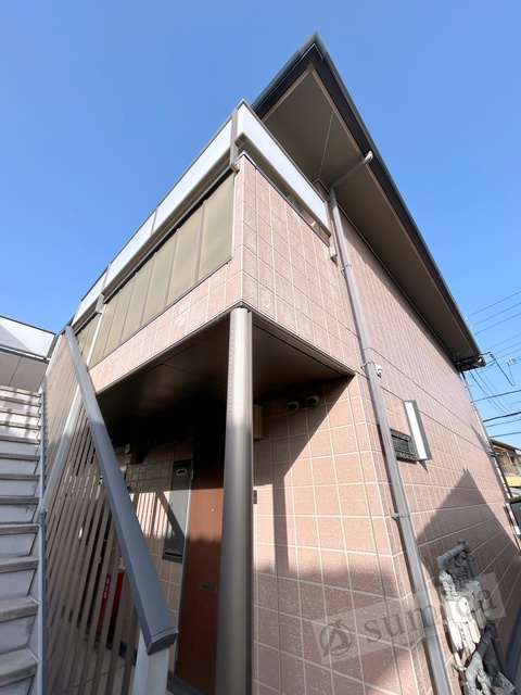 エントランス　明るいエントランスであなたのお帰りをお待ちします＾＾