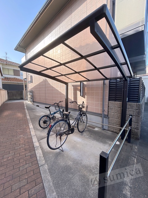 その他共有部分　屋根付き駐輪場が嬉しいです♪♪