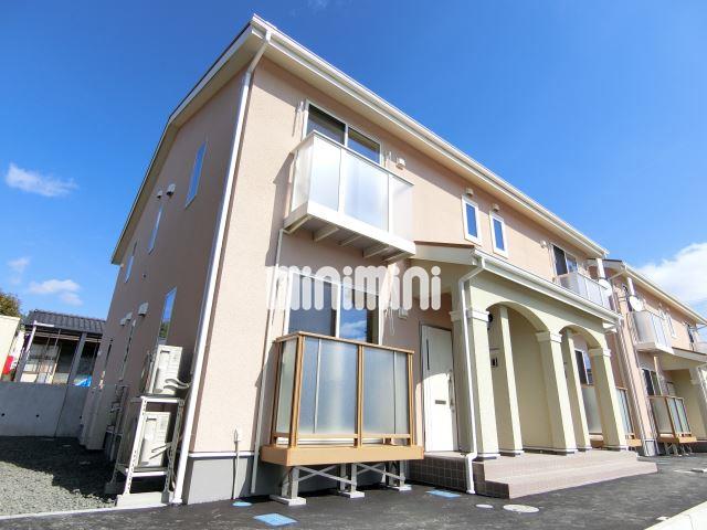 建物外観　２０１８年３月築のアパート。