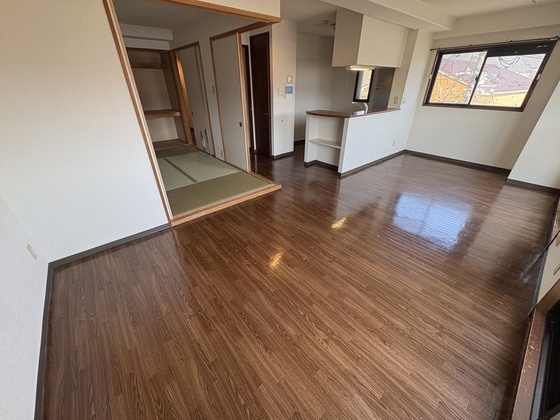 居室・リビング　※別部屋の写真です