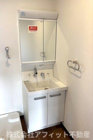 洗面設備　洗髪洗面化粧台