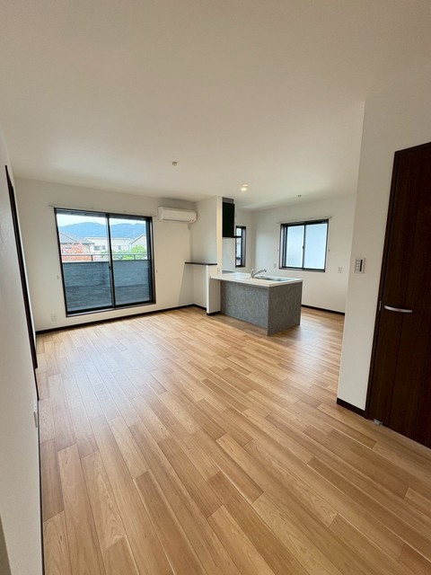 居室・リビング　LDK16.6帖