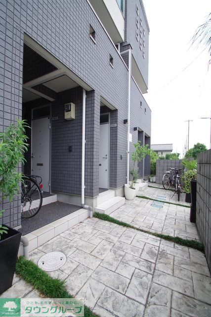 エントランス　☆建物入口部分☆